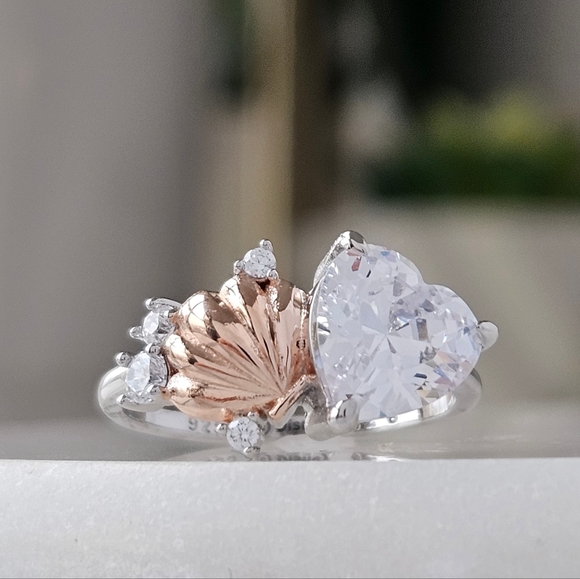 Disney The Little Mermaid Ariel Heart  & Shell ring, 925 Sterling Silver - Picture 3 of 8